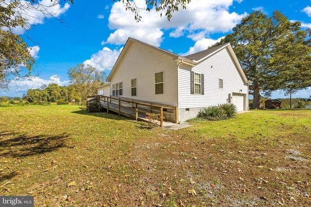 16025 Days Bridge Rd, Mineral, VA 23117 - view of side of property with a yard, a garage, and crawl space