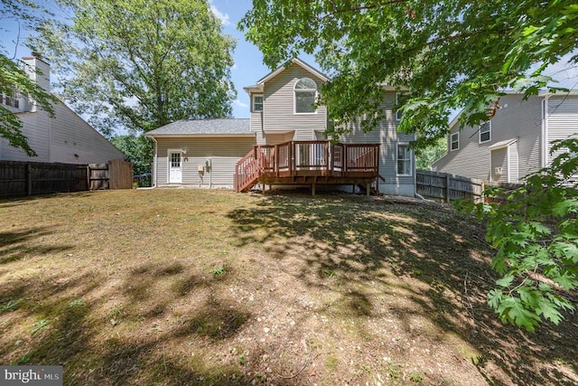 5907 Cambridge Dr, Fredericksburg, VA 22407 - back of property with a deck