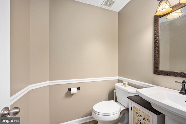 13104 Willow Point Dr, Fredericksburg, VA 22408 - bathroom with toilet and a sink