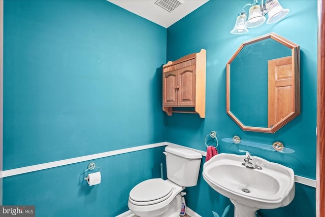 12017 Stonehenge Dr, Fredericksburg, VA 22407 - bathroom featuring a sink and toilet