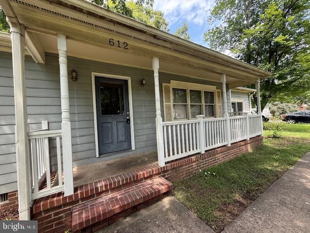 612 Casey Pl, Fredericksburg, VA 22407 - photo 2