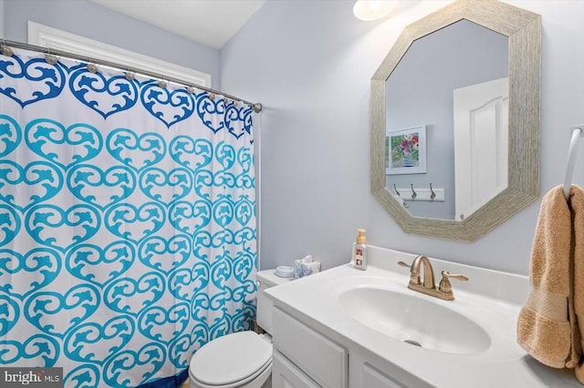 279 Carriage Ln, Madison, VA 22727 - bathroom featuring toilet, vanity, and curtained shower