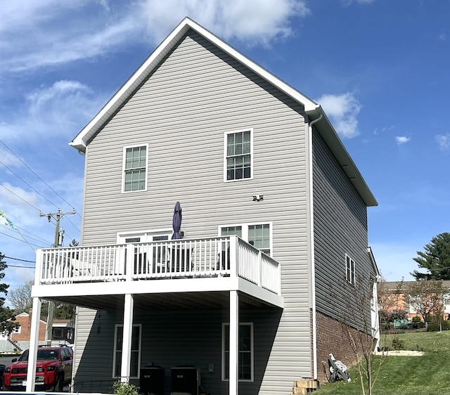 7 Rolla Mill Rd, Verona, VA 24482 - back of property with a wooden deck and a lawn