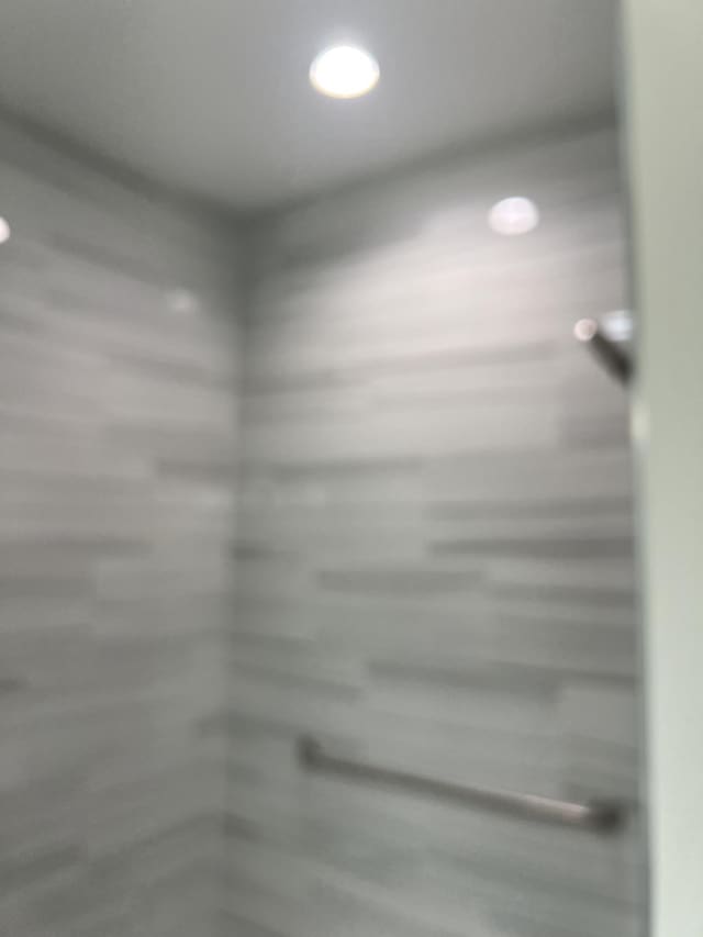 79 Meriwether Cir, Stuarts Draft, VA 24477 - full bath featuring a shower and recessed lighting
