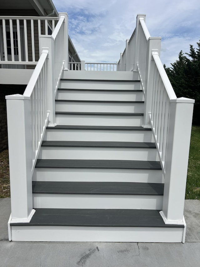 79 Meriwether Cir, Stuarts Draft, VA 24477 - view of staircase