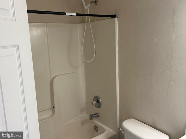 4020 Englandtown Rd, Fredericksburg, VA 22408 - full bath featuring toilet and tub / shower combination