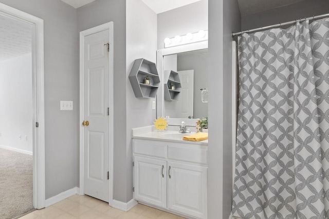 38 Boyington Blvd, Waynesboro, VA 22980 - bathroom with vanity and curtained shower
