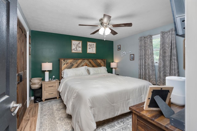 146 Harper St, Weyers Cave, VA 24486 - bedroom with wood finished floors and ceiling fan