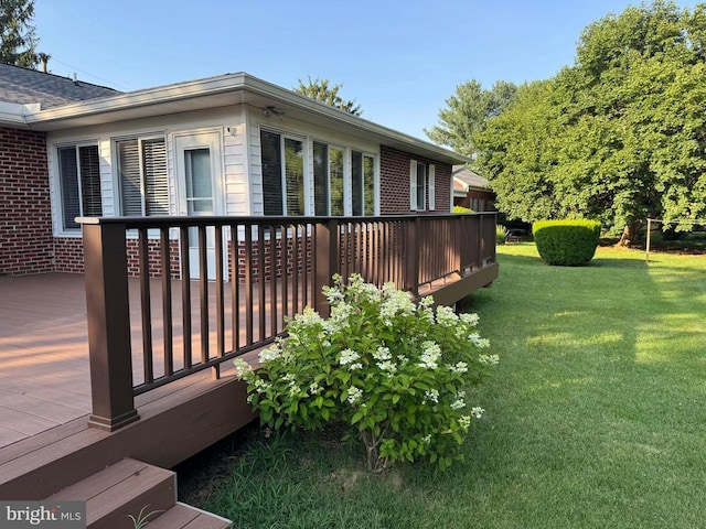 16 Park Ave, Luray, VA 22835 - view of grassy yard with a wooden deck