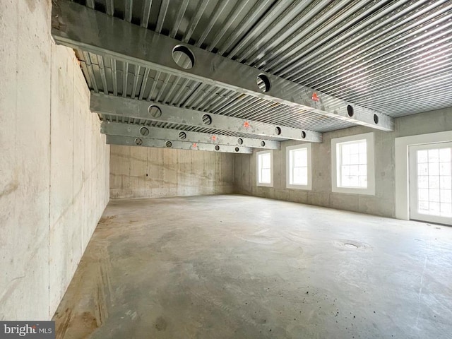 8800 General Griffins Ct, Fredericksburg, VA 22407 - view of garage