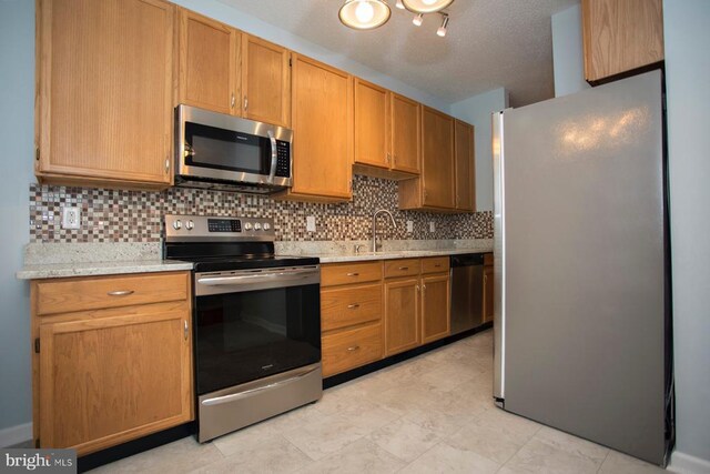 2903 Broyhill Ct, Fredericksburg, VA 22408 - photo 11