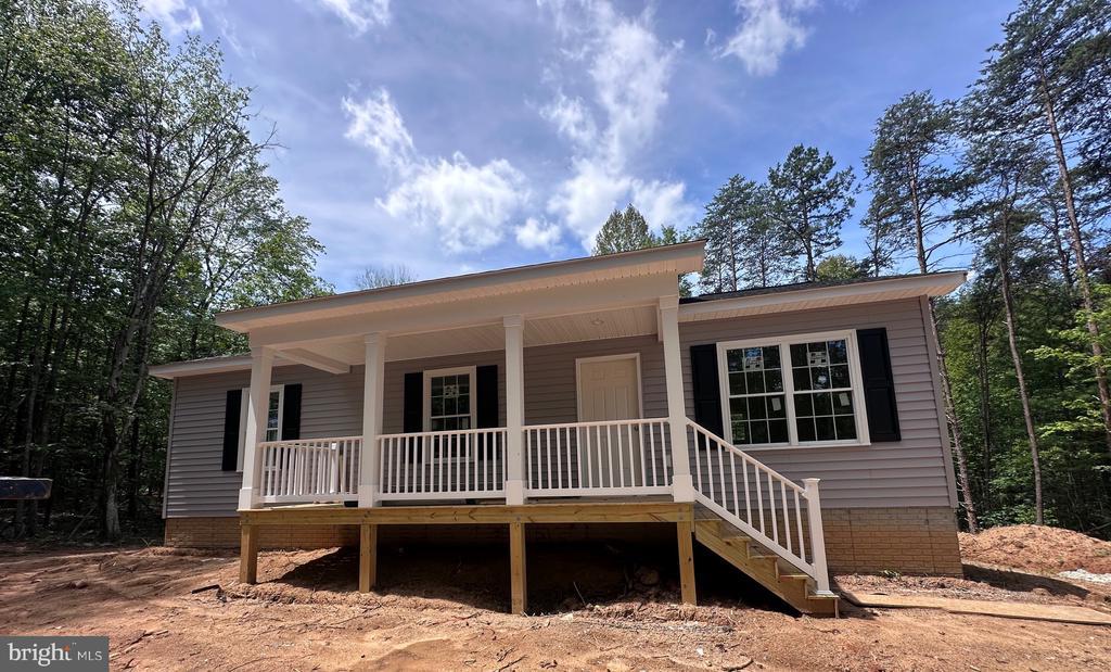 1219 Arrington Mountain Rd, Haywood, VA 22722 - view of front of home with a porch