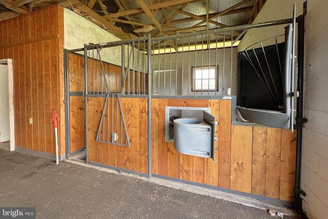 3542 Slate Mills Rd, Sperryville, VA 22740 - view of stable