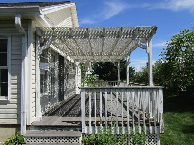 384 Hickory Grove Cir, Harrisonburg, VA 22801 - deck with a pergola