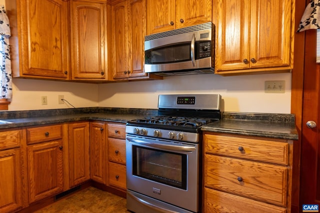 31 Wesley St, Stanardsville, VA 22973 - photo 12