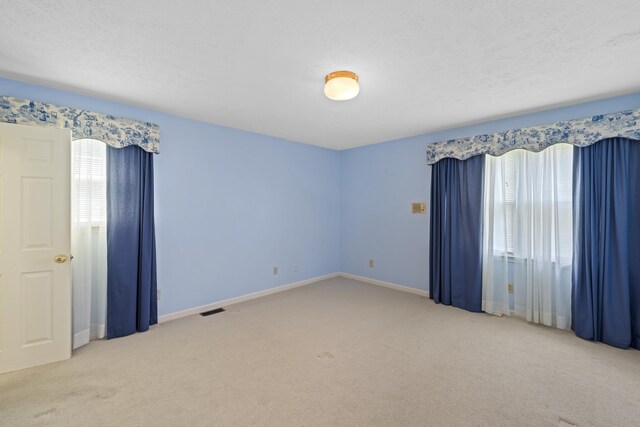 192 Sandy Ridge Rd, Waynesboro, VA 22801 - empty room featuring light colored carpet