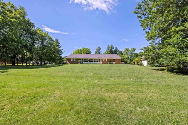 192 Sandy Ridge Rd, Waynesboro, VA 22801 - view of green lawn