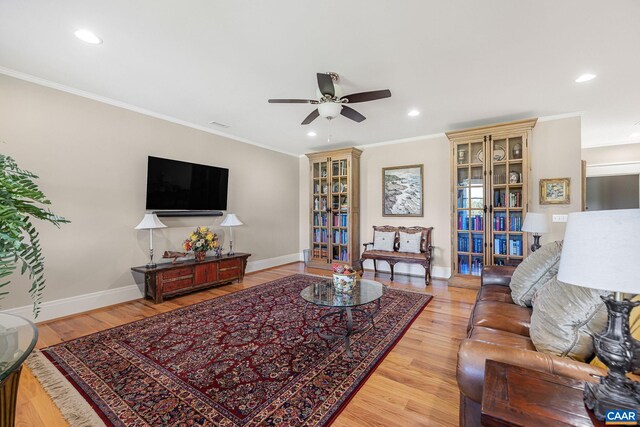 2055 Thomas Jefferson Pkwy, Charlottesville, VA 22902 - living room featuring a ceiling fan, baseboards, light wood-style flooring, and ornamental molding