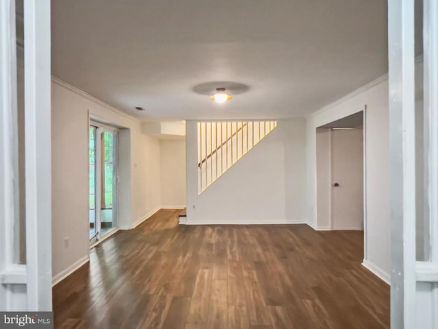 11600 Saddleback Dr, Fredericksburg, VA 22407 - unfurnished room with ornamental molding, wood finished floors, and baseboards