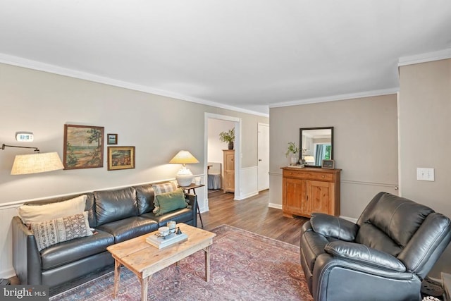 11600 Saddleback Dr, Fredericksburg, VA 22407 - living area featuring wood finished floors and crown molding