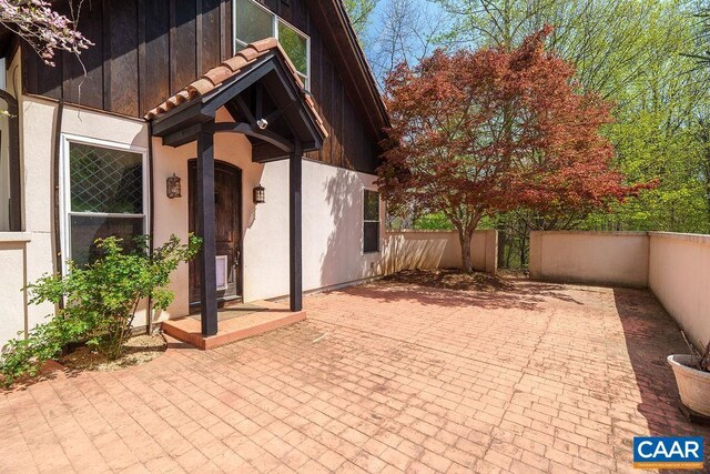 7035 Blackwells Hollow Rd, Crozet, VA 22932 - view of patio featuring fence