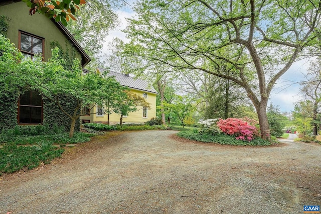 1112 Park St, Charlottesville, VA 22901 - view of yard with dirt driveway