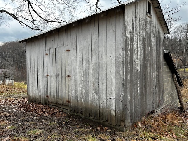 view of outbuilding featuring an outbuilding