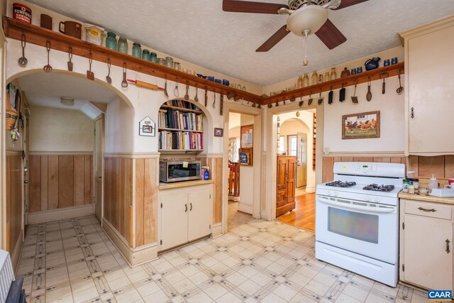 132 Charlotte Ave S, Waynesboro, VA 22980 - photo 13