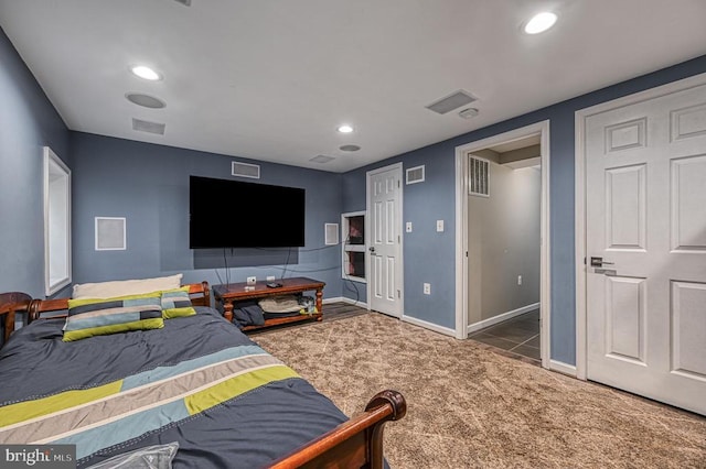 view of carpeted bedroom