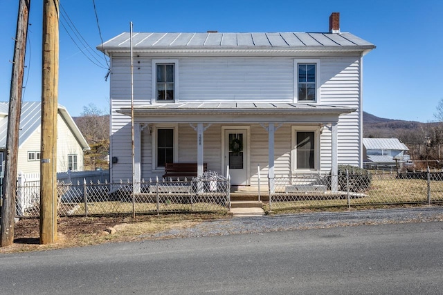 view of front of home featuring a porch