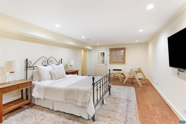 bedroom featuring crown molding, radiator, recessed lighting, and baseboards