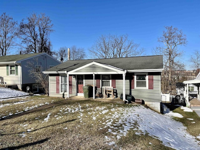 view of front of property