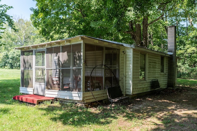 view of outbuilding