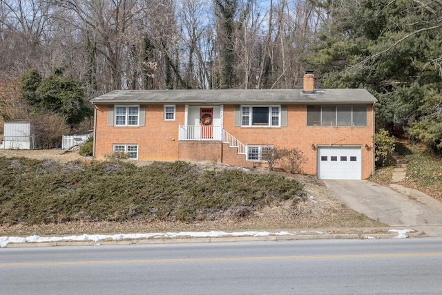 view of front facade featuring a garage