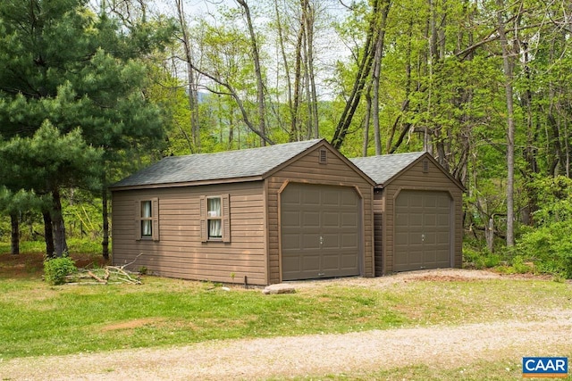 view of detached garage