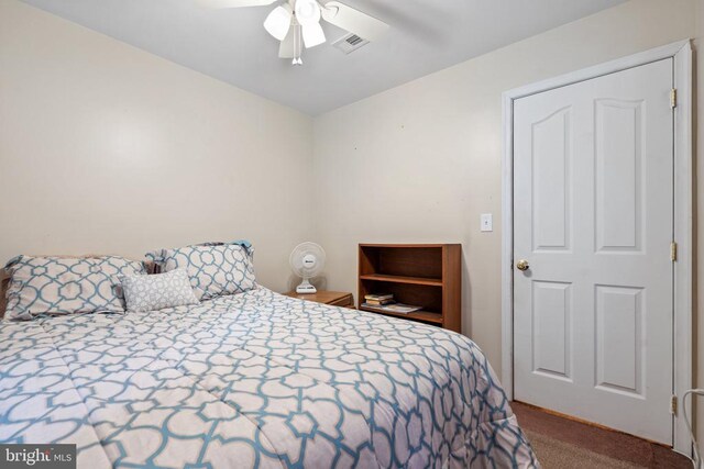 bedroom with carpet and ceiling fan