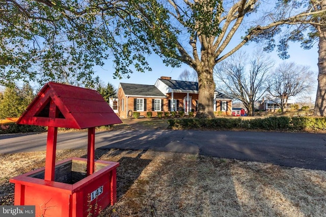 view of front of house