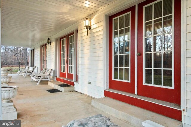 view of patio / terrace featuring covered porch