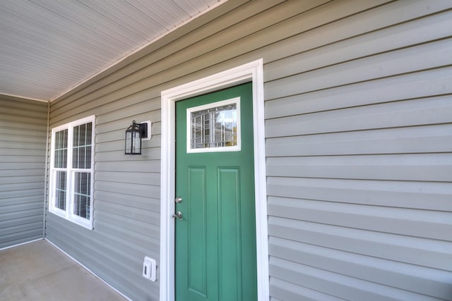 view of property entrance