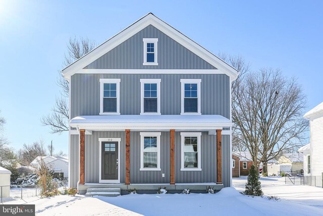 view of front of house featuring covered porch