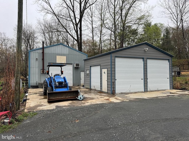 view of detached garage