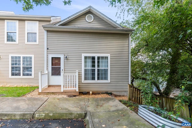 123 Danbury Ct, Charlottesville VA, 22902, 4 bedrooms, 3 baths townhouse for sale