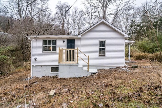 view of front of property