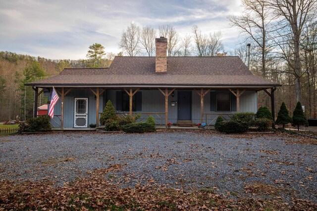 view of front of property with covered porch