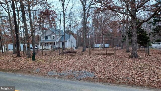 view of yard with a porch