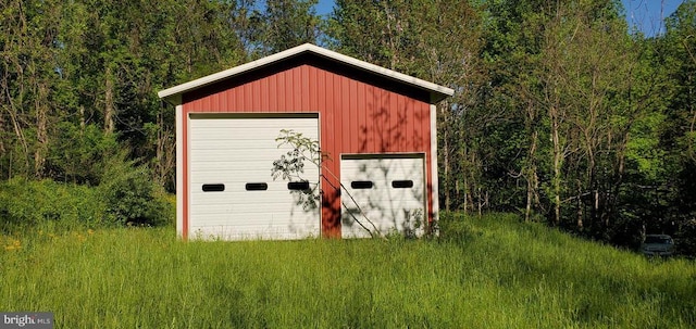 view of outdoor structure featuring a garage