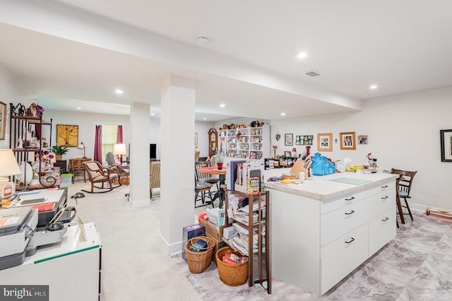 misc room featuring recessed lighting, visible vents, and baseboards
