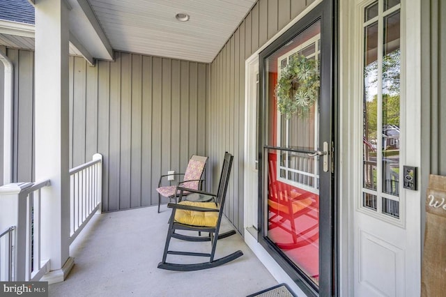 balcony featuring a porch