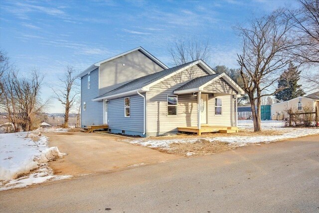 view of front of house