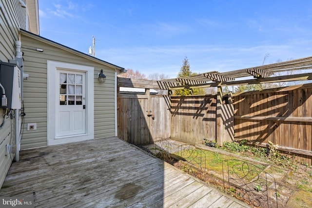 deck featuring fence